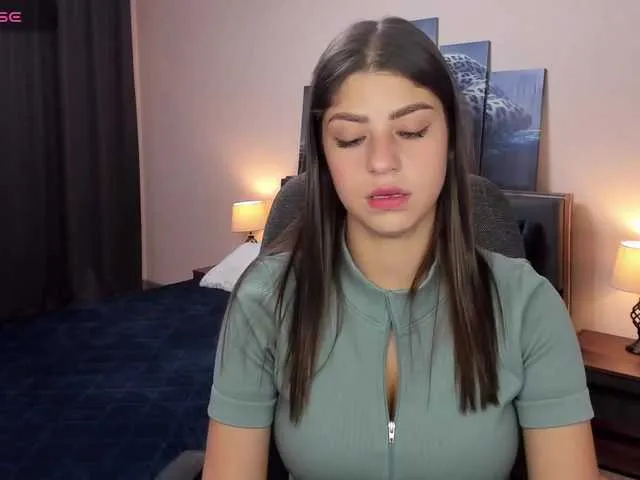 Live sex webcam photo for MarySummer #290814423