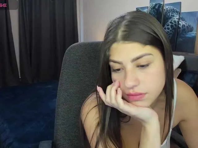 Live sex webcam photo for MarySummer #290936506