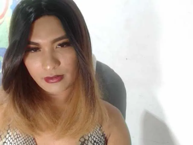 Live sex webcam photo for MaryThea23 #274657838