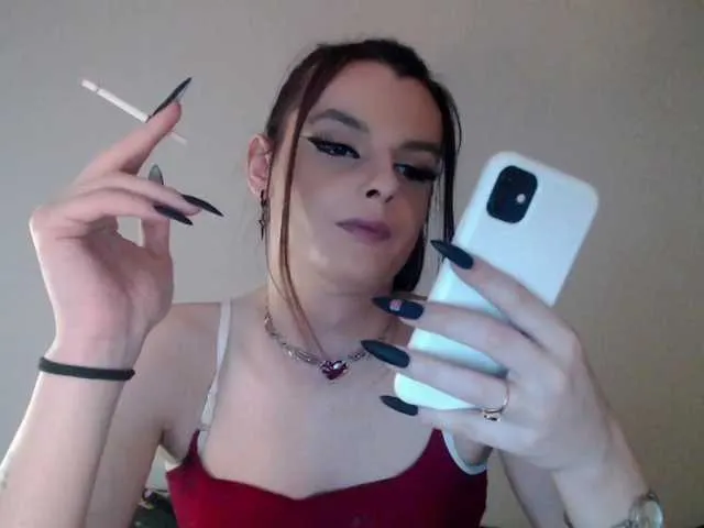 Live sex webcam photo for MaryVamp999 #290423775