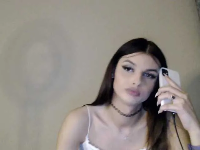 Live sex webcam photo for MaryVamp999 #291636635