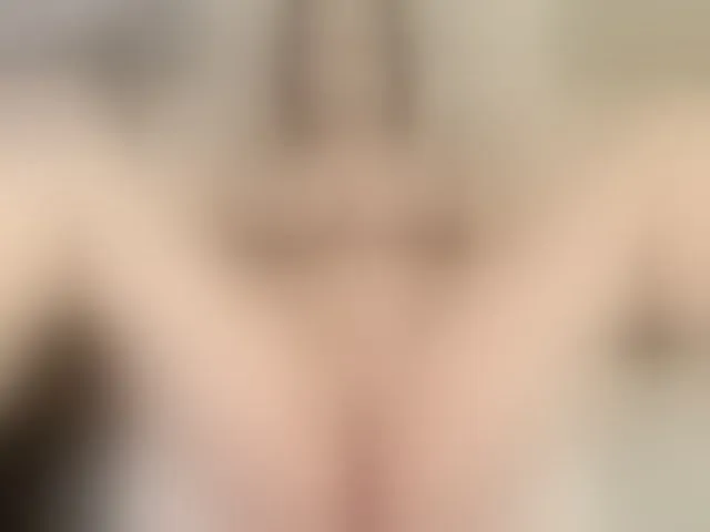 Live sex webcam photo for Maryellle #292854324