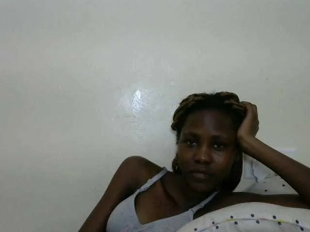 Live sex webcam photo for Marylov25 #277625823
