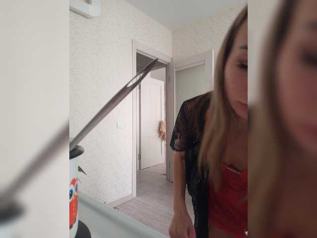 Live sex webcam photo for MarysiaXXX #276537868