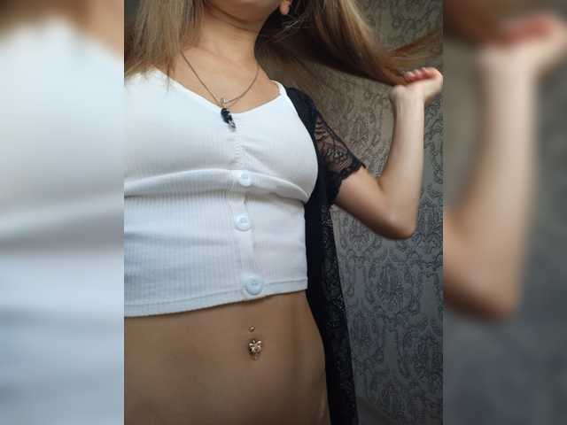 Live sex webcam photo for MarysiaXXX #276555812