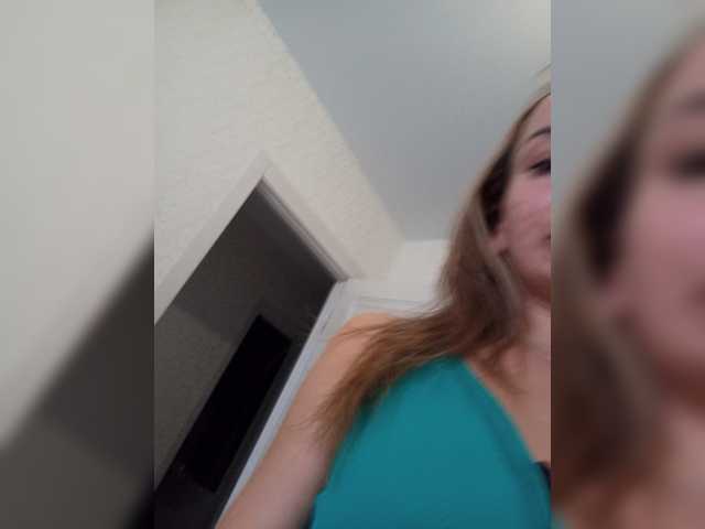 Live sex webcam photo for MarysiaXXX #276571932