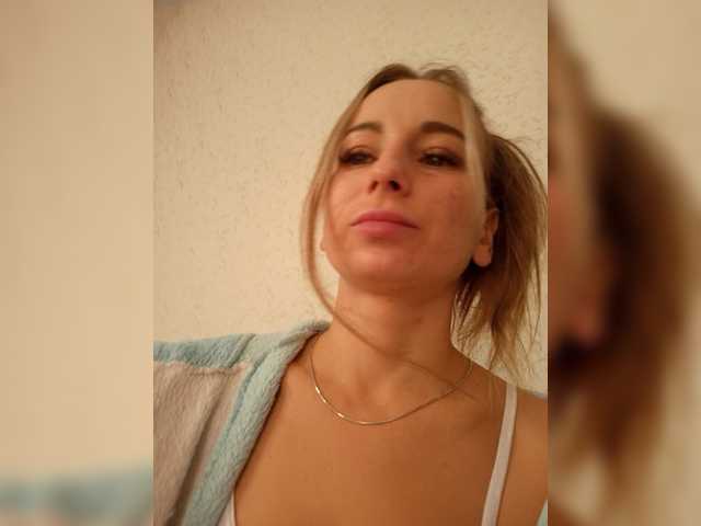 Live sex webcam photo for MarysiaXXX #276703103