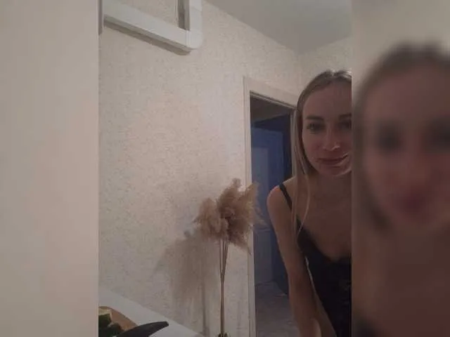 Live sex webcam photo for MarysiaXXX #277293787