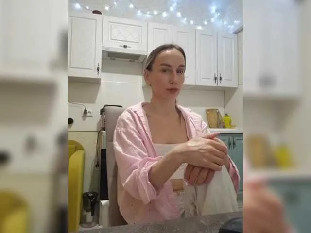 Live sex webcam photo for MarysiaXXX #290836341