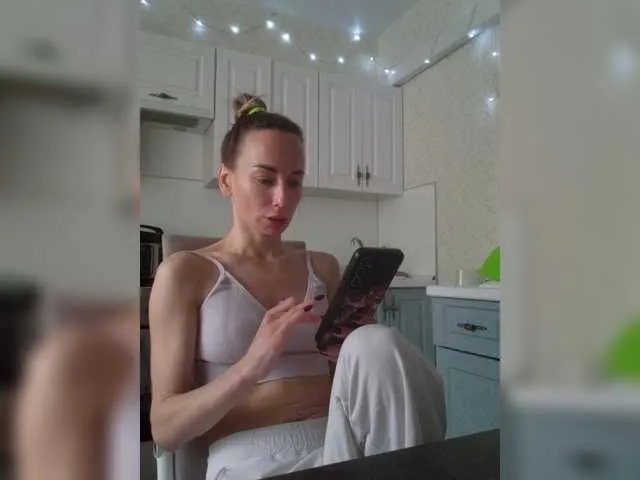 Live sex webcam photo for MarysiaXXX #290950061