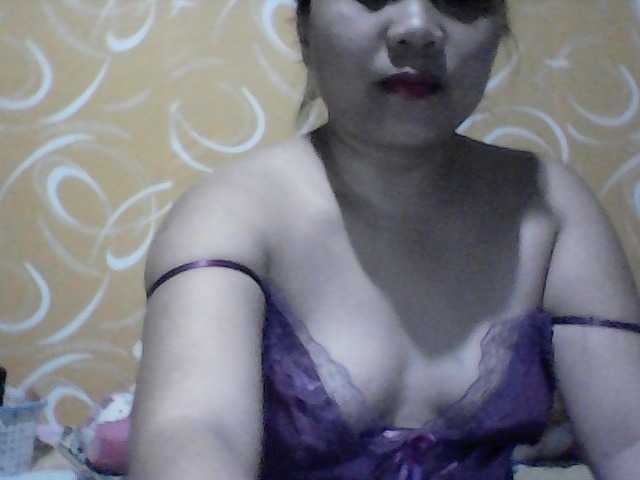 Live sex webcam photo for Marzha #273571675