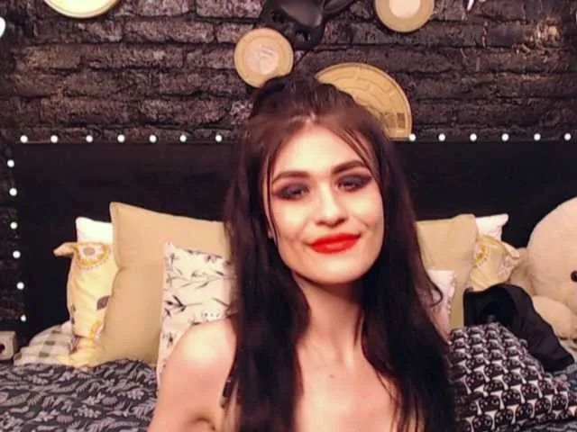 Live sex webcam photo for MarziPanzi #273050154