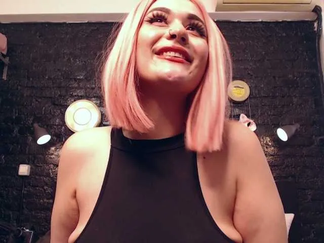 Live sex webcam photo for MarziPanzi #275021726