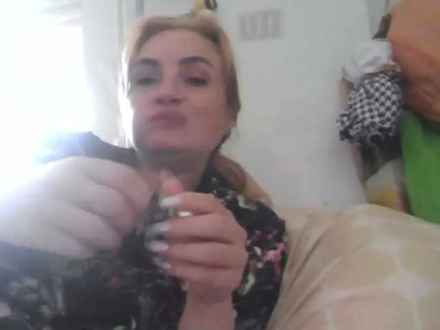 Live sex webcam photo for Masha59 #273178230