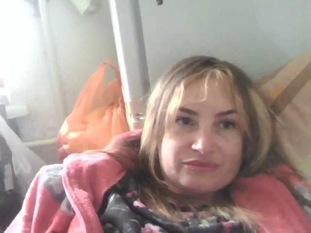 Live sex webcam photo for Masha59 #273357590