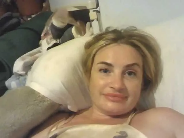 Live sex webcam photo for Masha59 #274014309