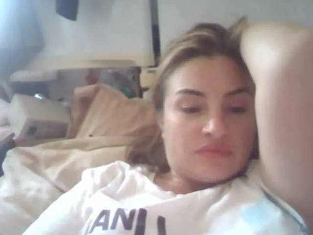 Live sex webcam photo for Masha59 #274258514