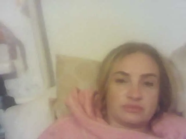 Live sex webcam photo for Masha59 #275114117