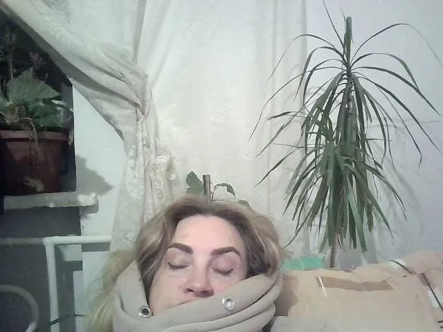 Live sex webcam photo for Masha59 #277517814