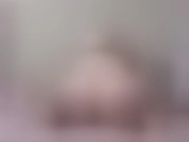 Live sex webcam photo for MashaWoW #293162909