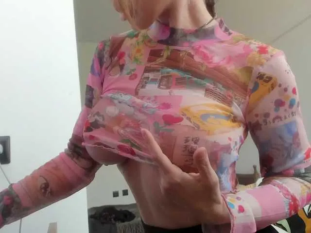 Live sex webcam photo for Mashulya29 #287943753
