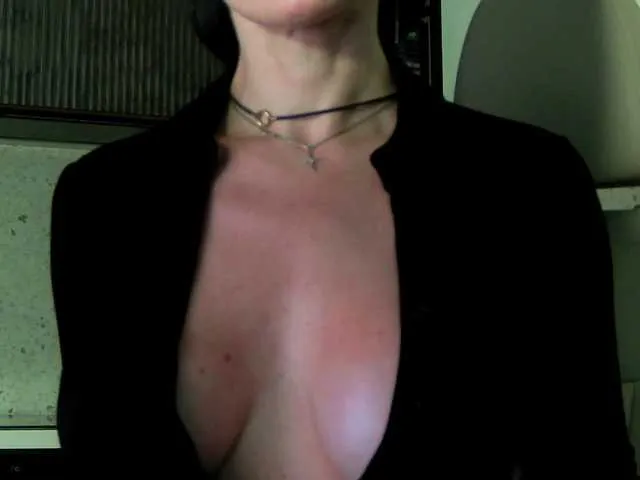 Live sex webcam photo for Mashulya29 #290834845