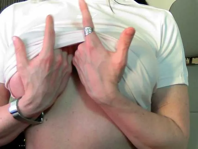 Live sex webcam photo for Mashulya29 #291105261