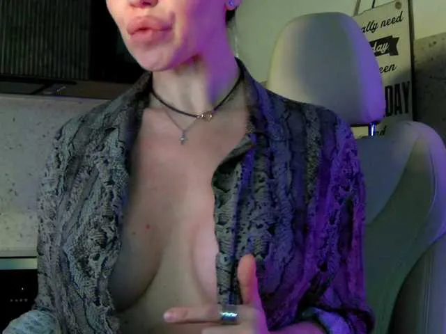 Live sex webcam photo for Mashulya29 #292835153