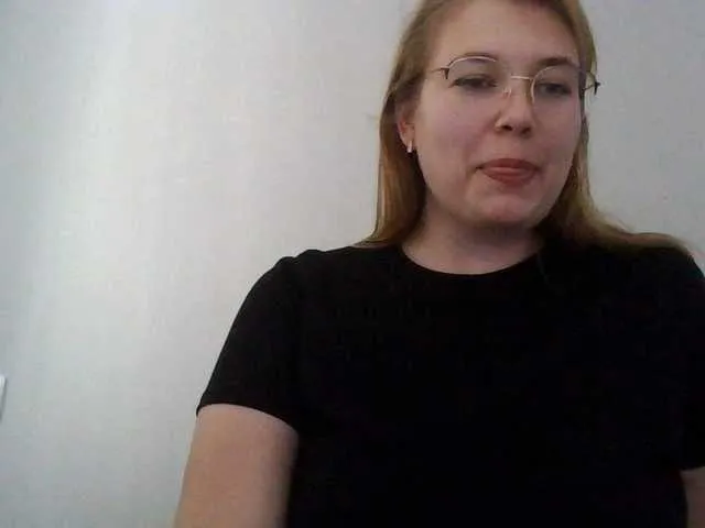 Live sex webcam photo for Masia-1 #290909349