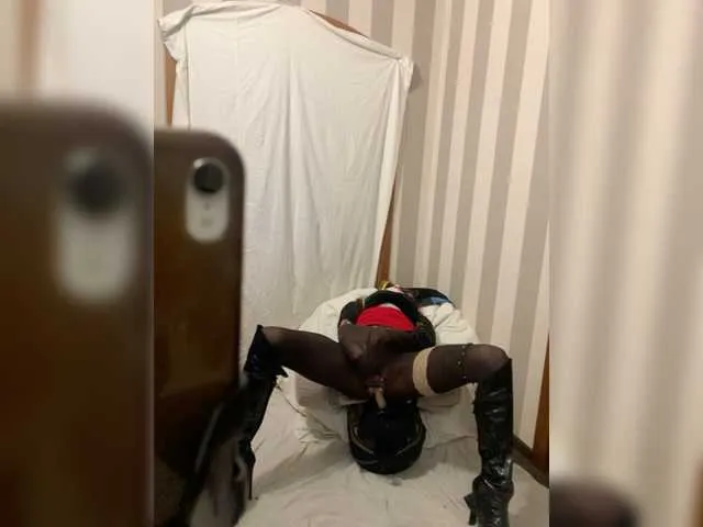 Live sex webcam photo for Masixas #277531630