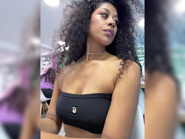 Live sex webcam photo for MaskGirl #290629770