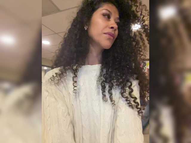 Live sex webcam photo for MaskGirl #290693512