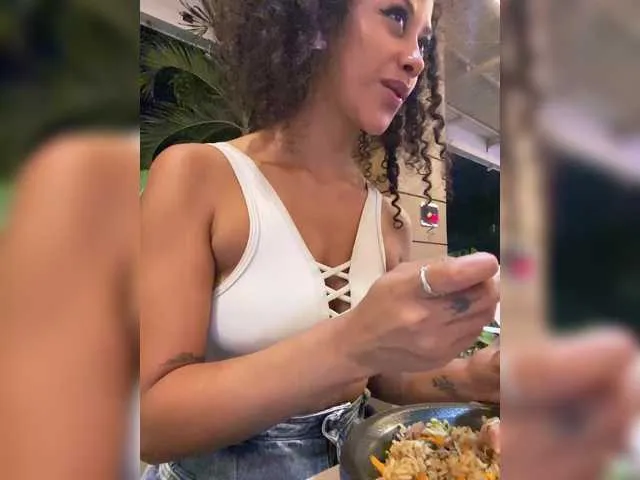 Live sex webcam photo for MaskGirl #290880226