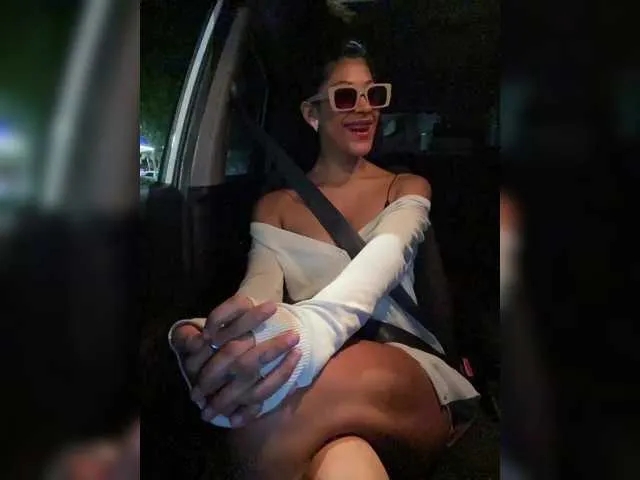 Live sex webcam photo for MaskGirl #290968314