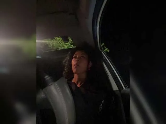 Live sex webcam photo for MaskGirl #291289587