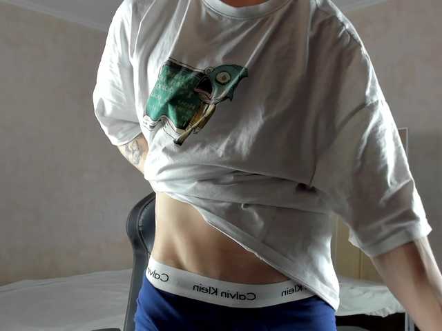 Live sex webcam photo for MasonWarholl #290162413