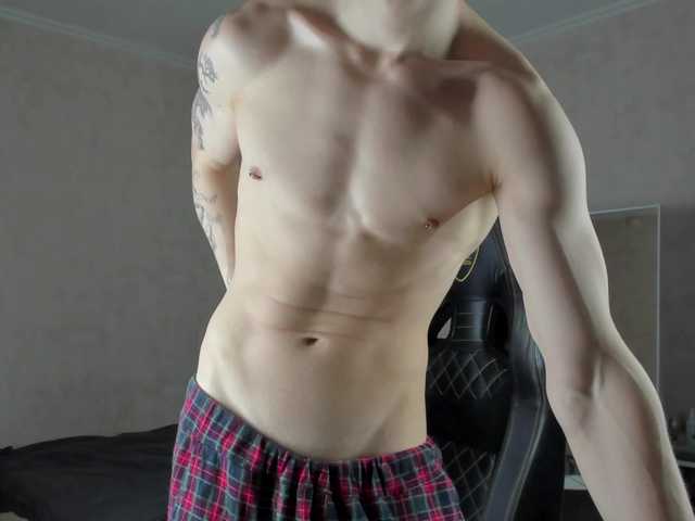 Live sex webcam photo for MasonWarholl #290722820