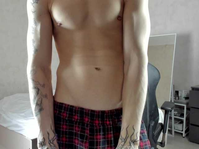 Live sex webcam photo for MasonWarholl #290788508