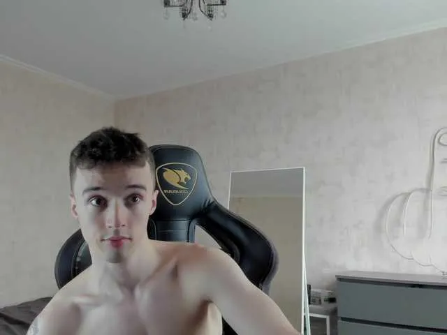 Live sex webcam photo for MasonWarholl #291160238