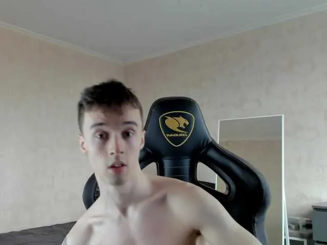 Live sex webcam photo for MasonWarholl #291213054