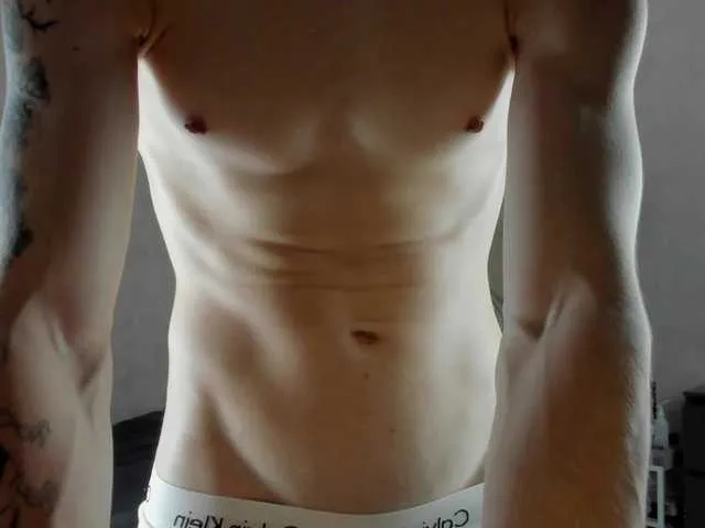 Live sex webcam photo for MasonWarholl #291820230