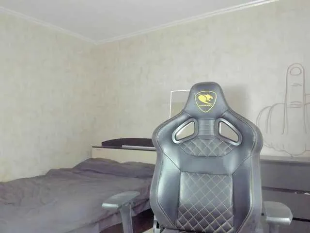 Live sex webcam photo for MasonWarholl #292013122