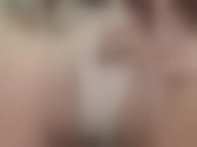 Live sex webcam photo for MasseuseLabi #294117000