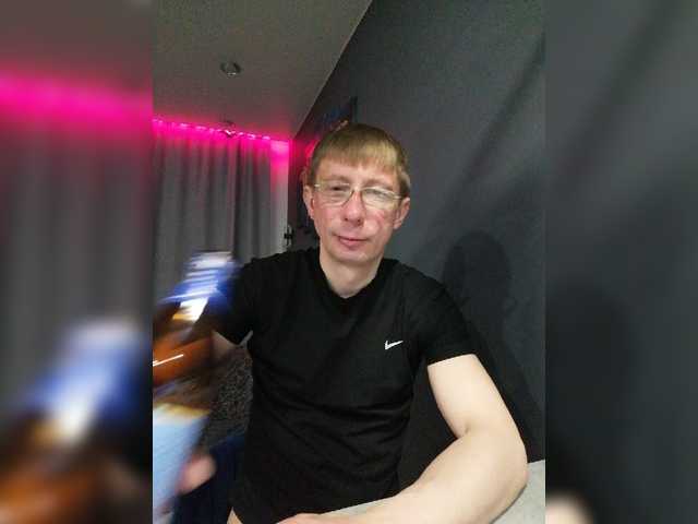 Live sex webcam photo for Masya989 #277570818