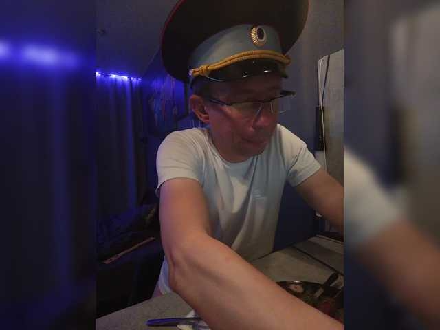 Live sex webcam photo for Masya989 #289341457