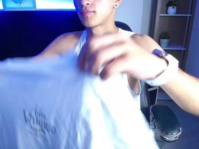 Live sex webcam photo for MateuusSpnn37 #290036491