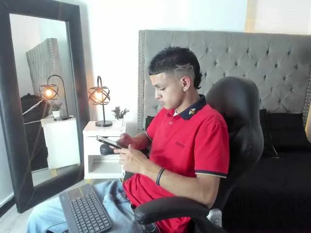 Live sex webcam photo for MateuusSpnn37 #290762819