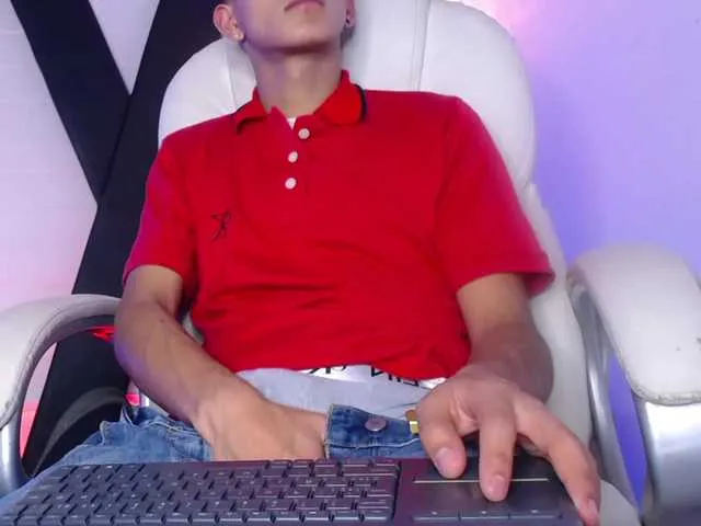 Live sex webcam photo for MateuusSpnn37 #291250878