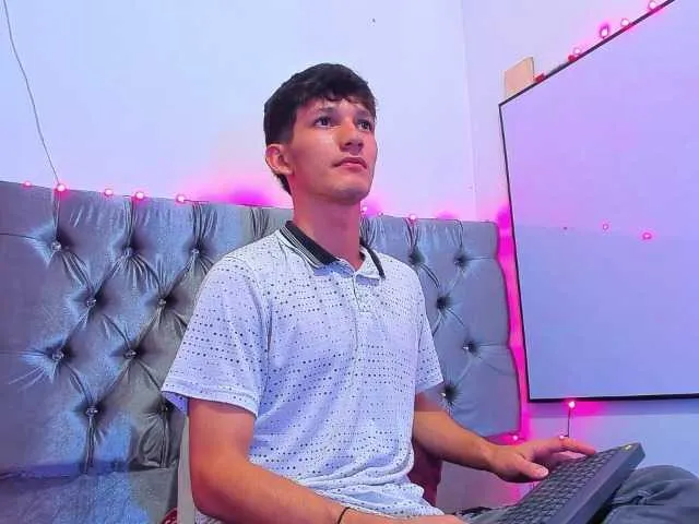Live sex webcam photo for Mathew-Jhonson #278214415