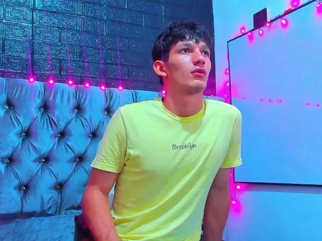 Live sex webcam photo for Mathew-Jhonson #278296998